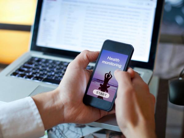 Health monitoring app on smartphone
